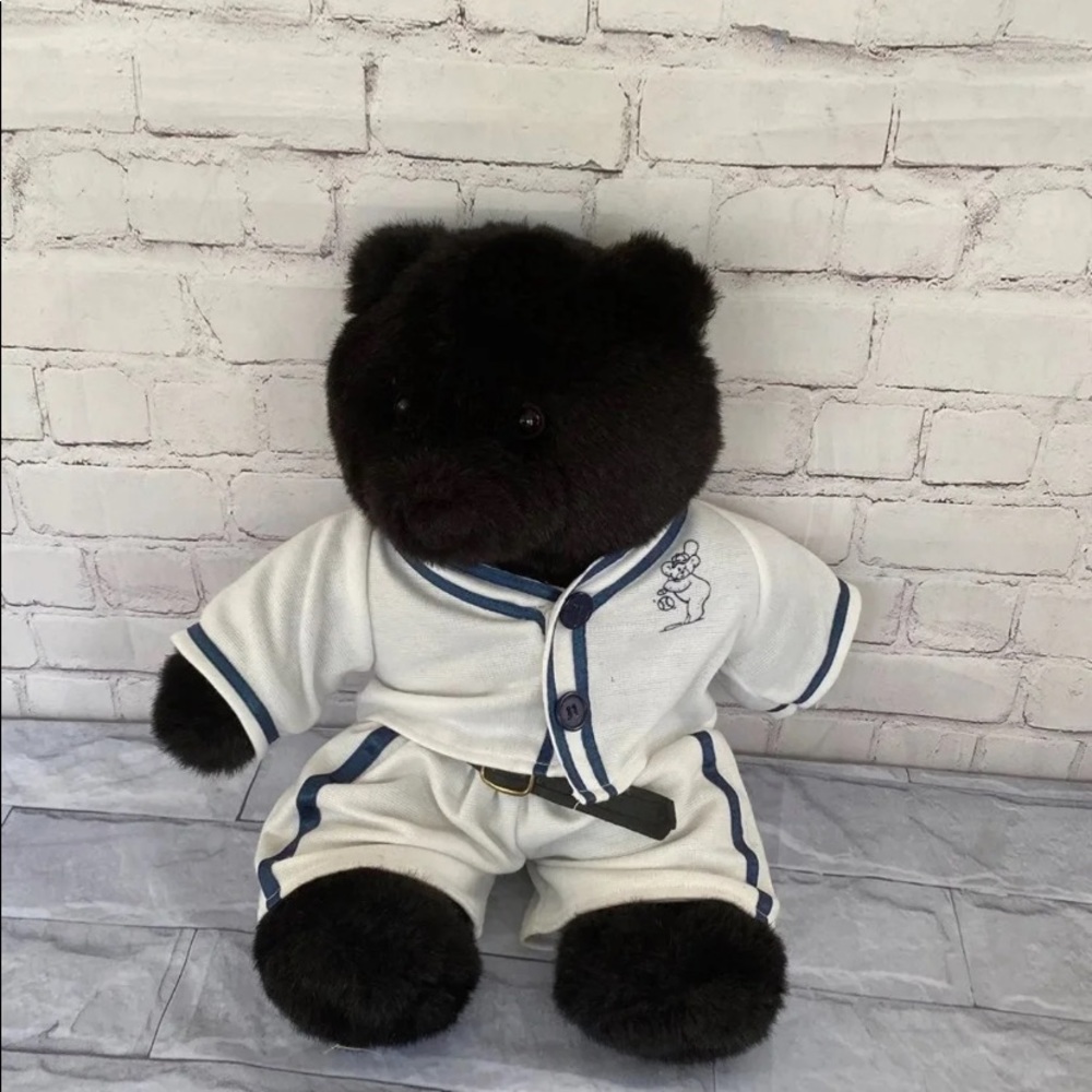 Build a Bear VTG 1997 hugs and best wishes black bear